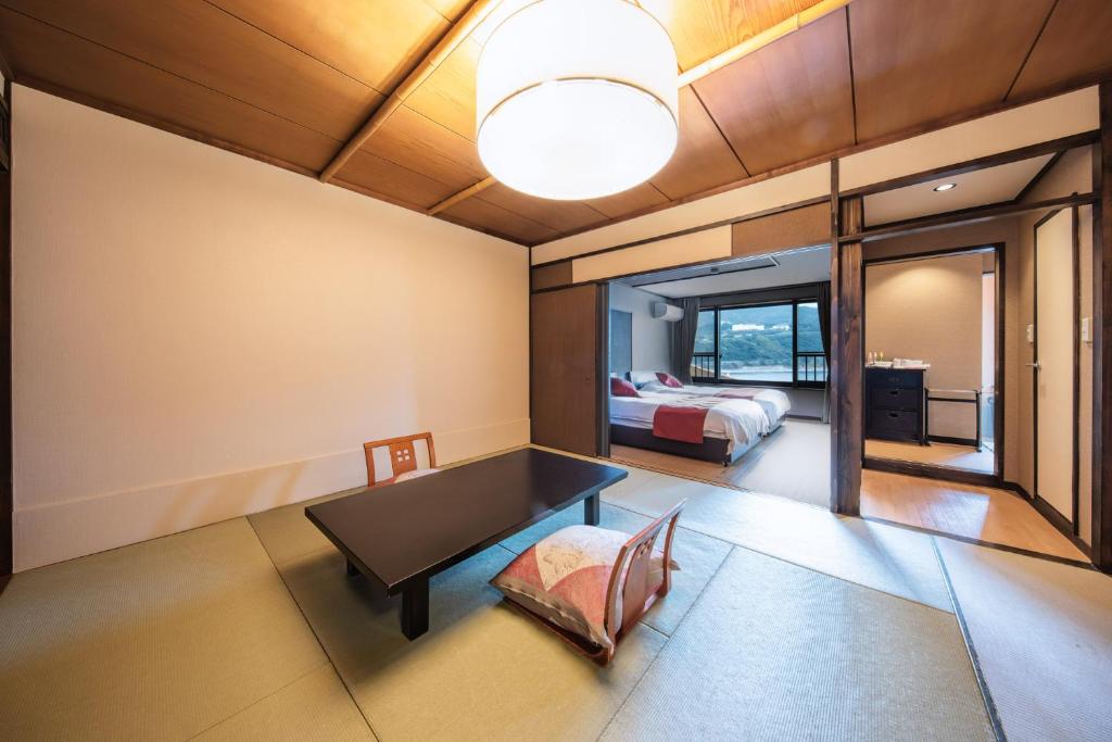 Inatori Akao Hotel Tatami And Bedroom