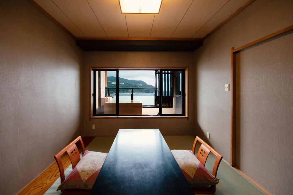 Inatori Akao Hotel Tatami Room Sea View