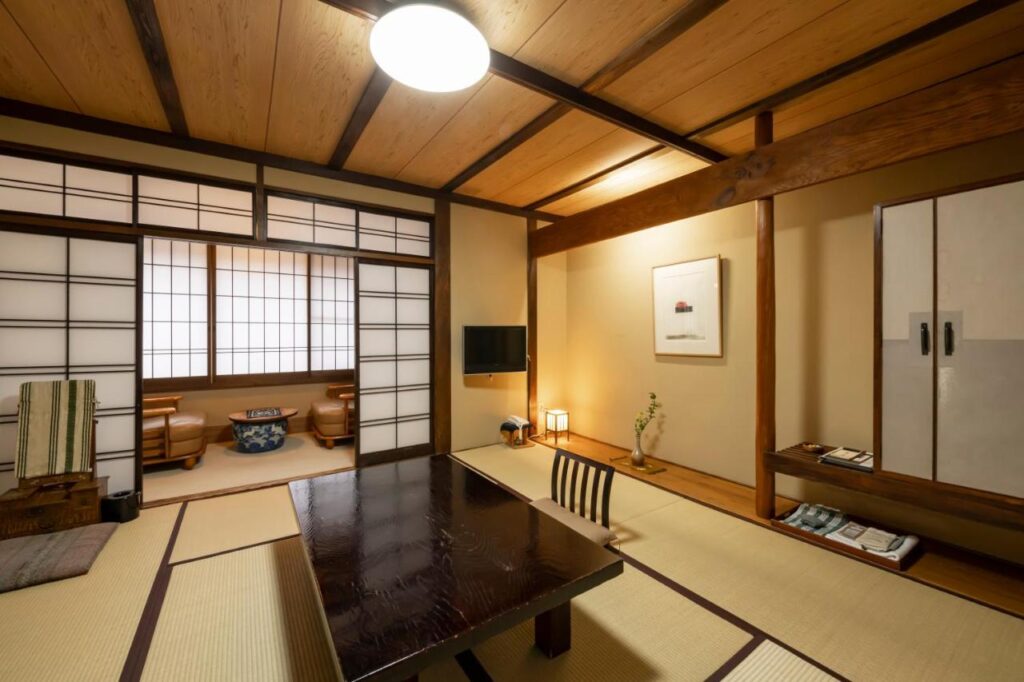 Iwaiya Traditional Tatami Room