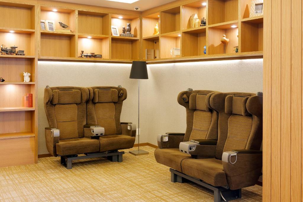 Jr Inn Chitose Lounge Area Seating