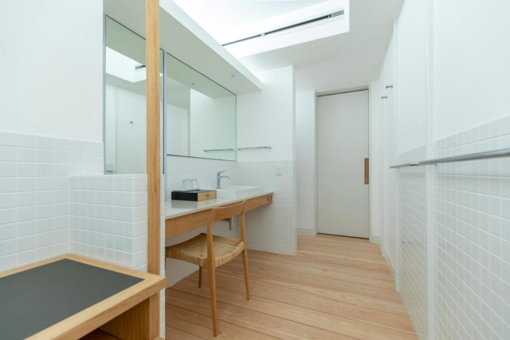 Kinosaki Onsen Sensui Bathroom Vanity