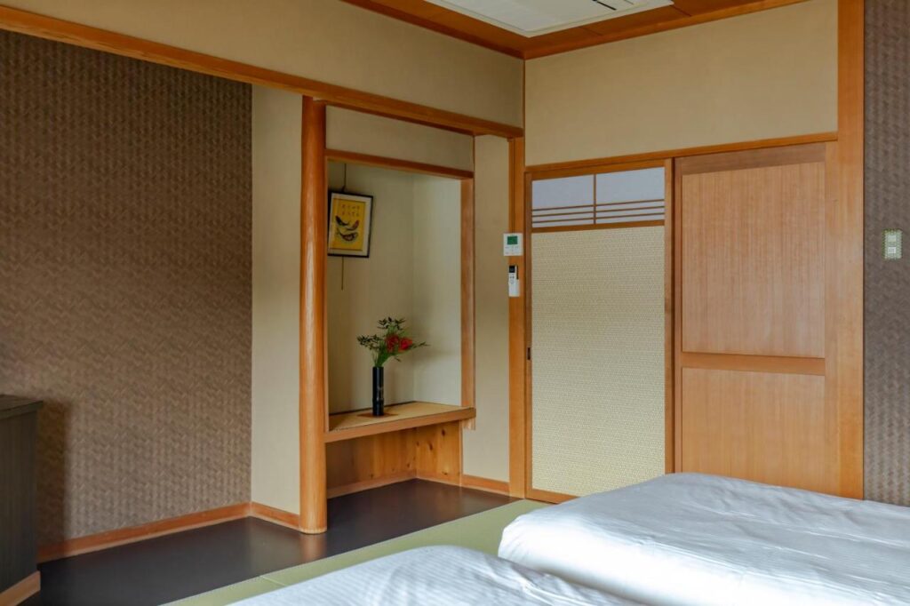 Kinosaki Onsen Sensui Room Tokokoma