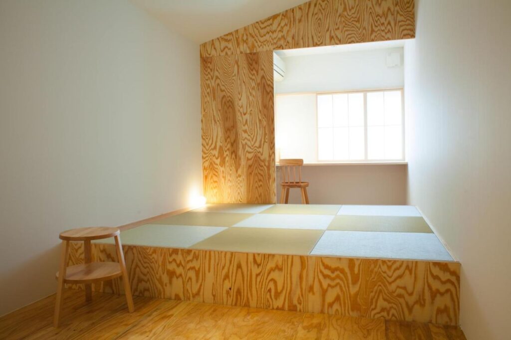 Kinsui Wooden Tatami Room