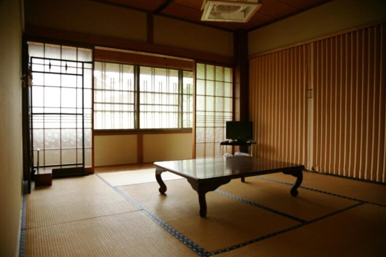 Magome Chaya Tatami Room Table Tv