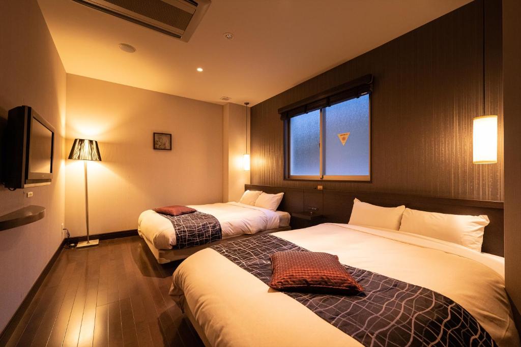 Matsubaya Modern Bedroom