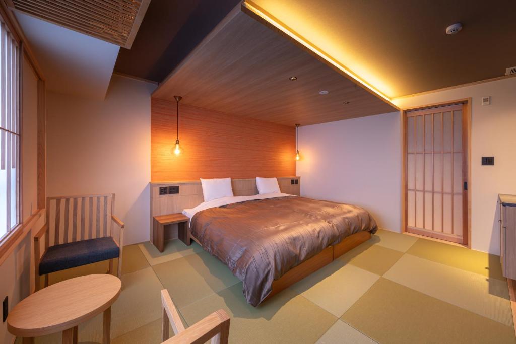 Matsubaya Modern Tatami Bedroom