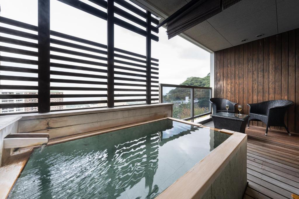 Matsubaya Outdoor Onsen Balcony
