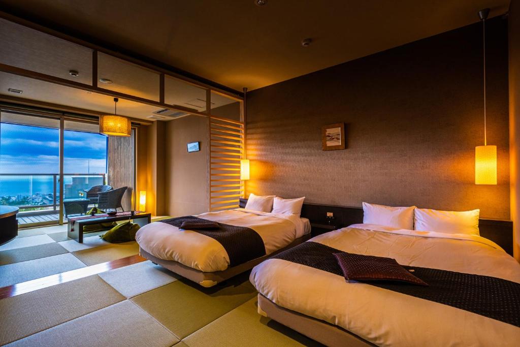 Matsubaya Tatami Bedroom Seaview
