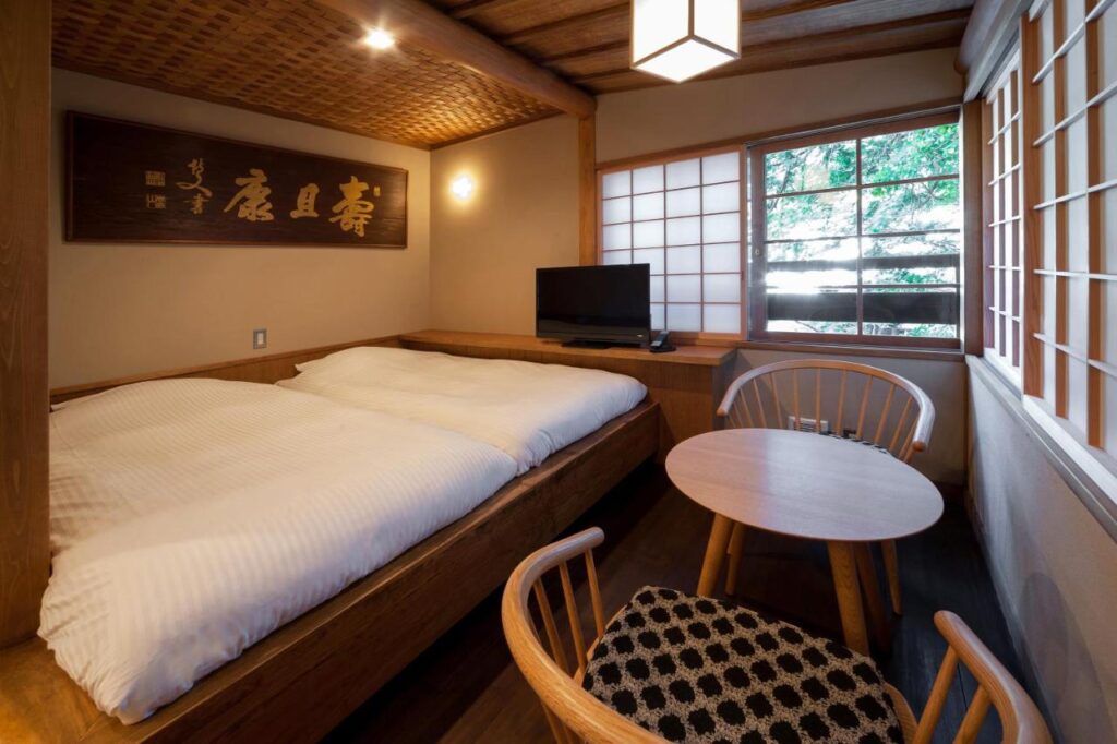Motoyu Kansuiro Traditional Room