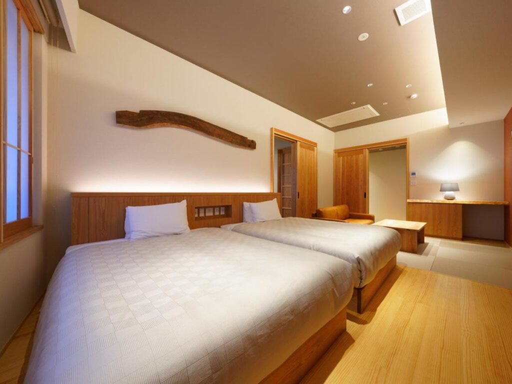 Mure Beppu Modern Bedroom