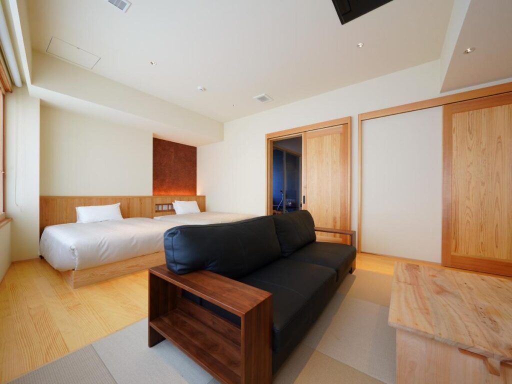 Mure Beppu Modern Room