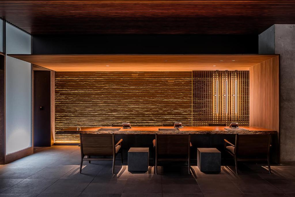Muwa Niseko Reception Desk