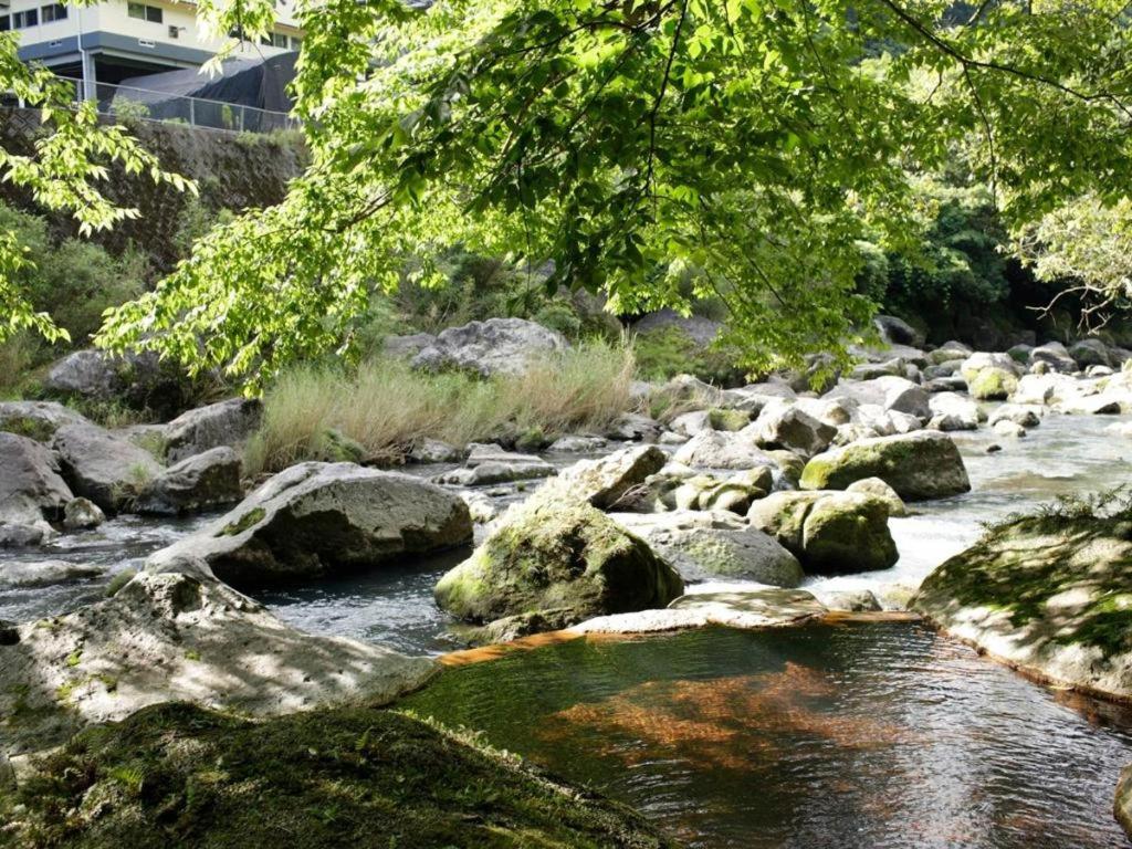 Myoken Ishiharaso River Rocks