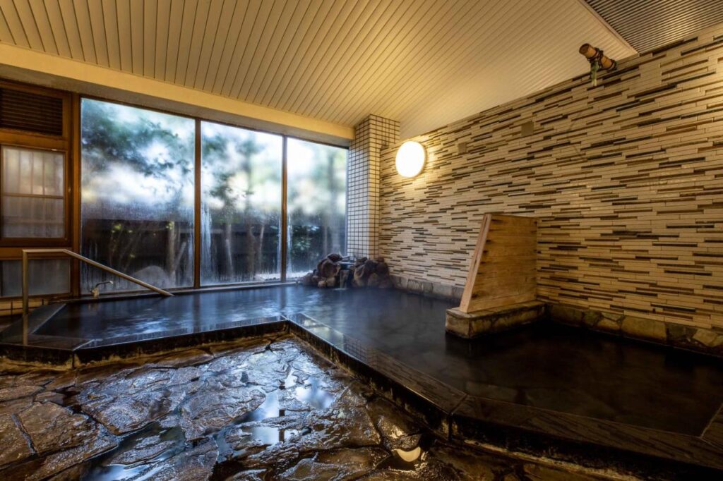 Nagomitsuki Onsen Bathroom