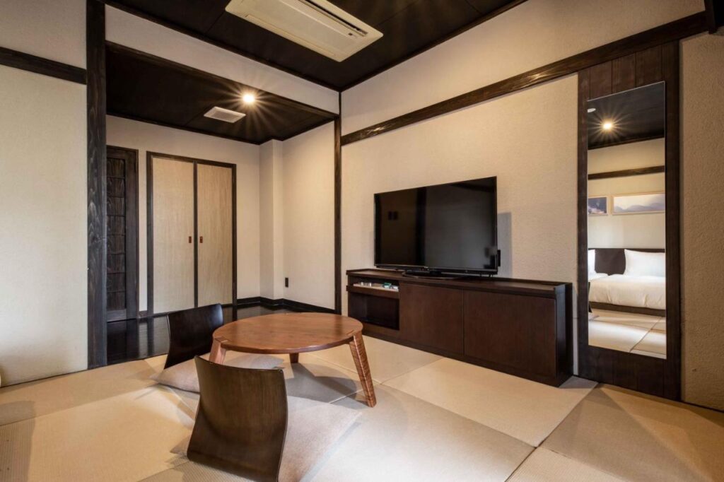 Nagomitsuki Tatami Room Tv