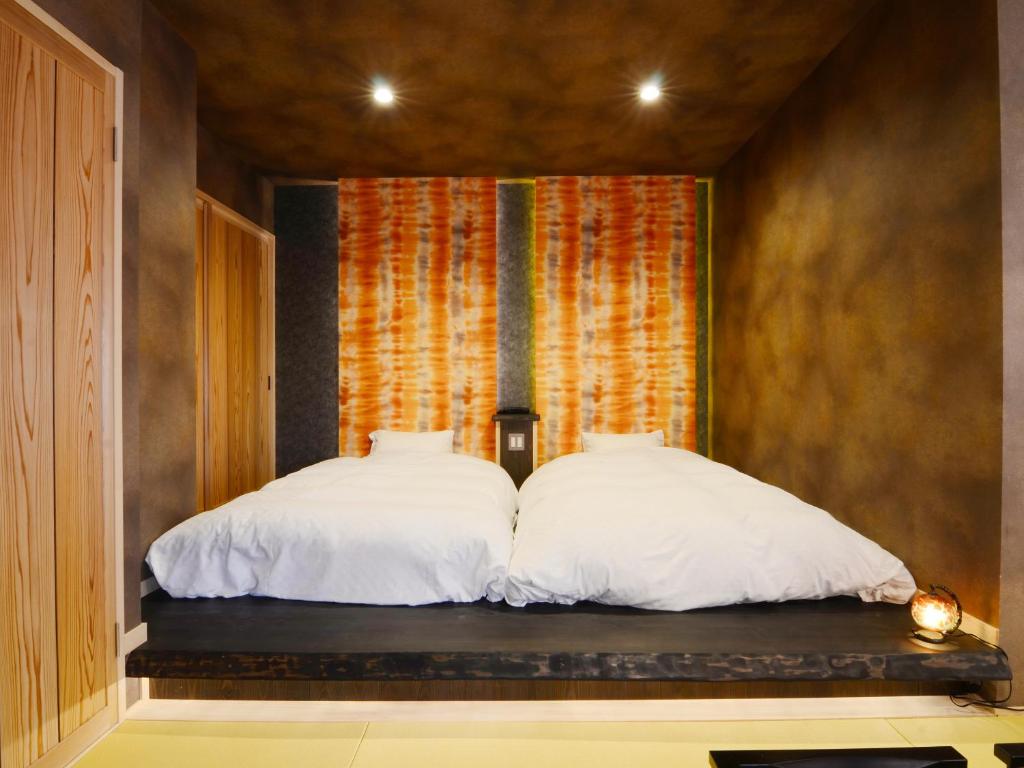 Nihon Ryokan Utsuwa Beppukannnawa Futon Room