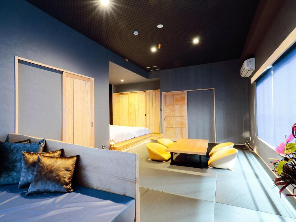 Nihon Ryokan Utsuwa Beppukannnawa Modern Room