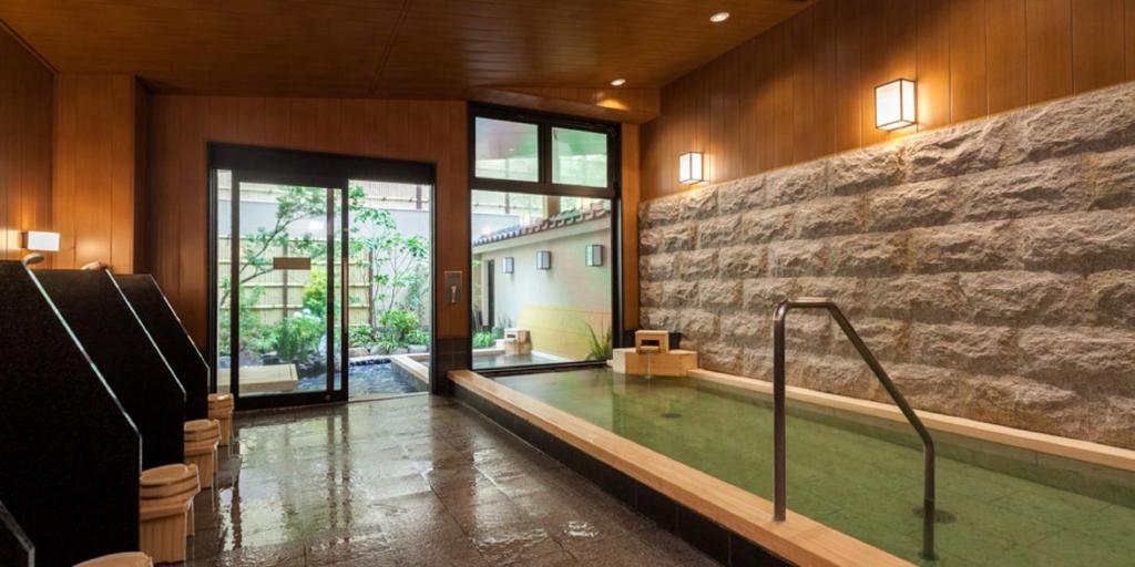Nishitetsu Resort Inn Beppu Onsen Bath