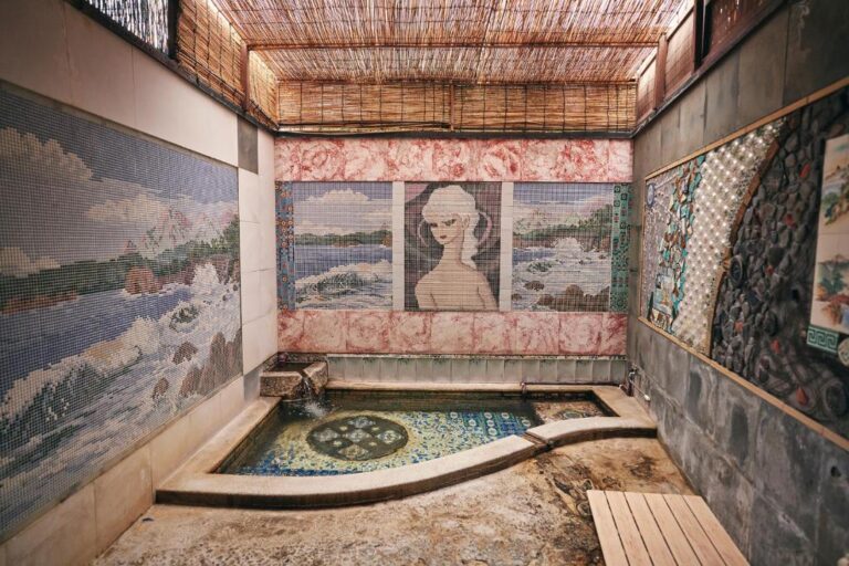 Nogamihonkan Ryokan Onsen Mosaic