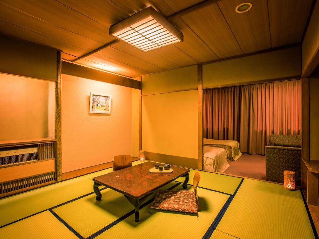 Oedo Onsen Gero Annex Tatami Room