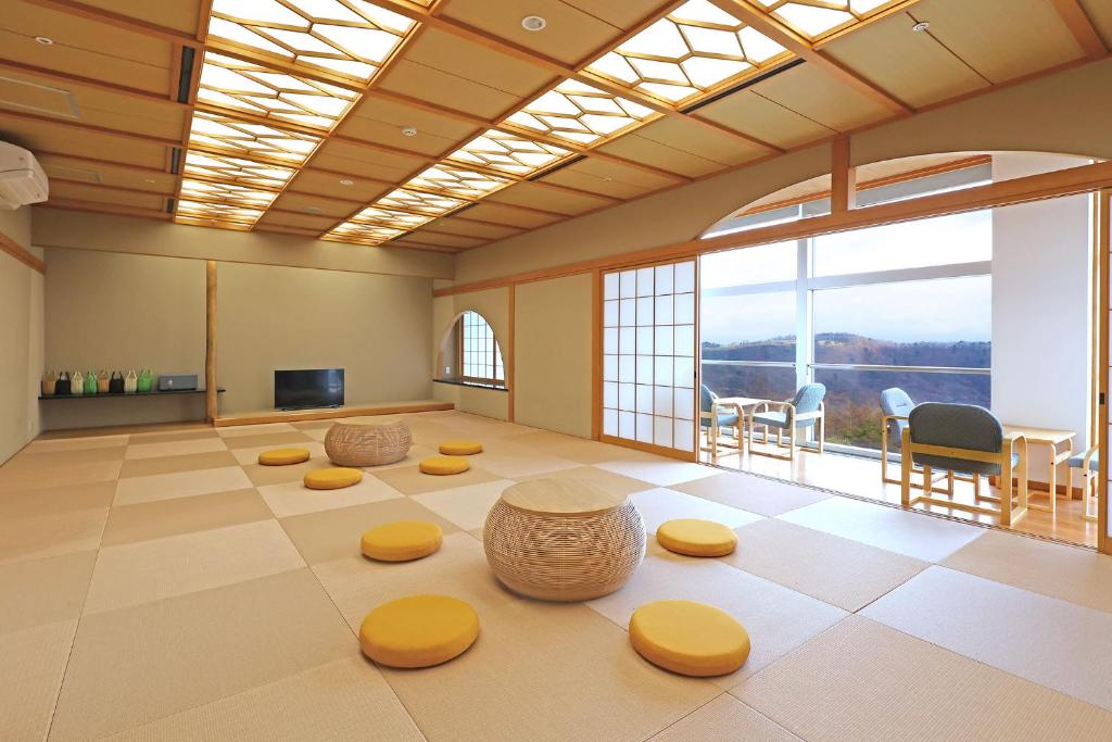 Oedo Onsen Monogatari Nikko Kirifuri Tatami Room Patio View