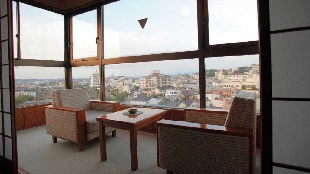 Onsen Meisou Club Fujiya Ryokan Guestroom View
