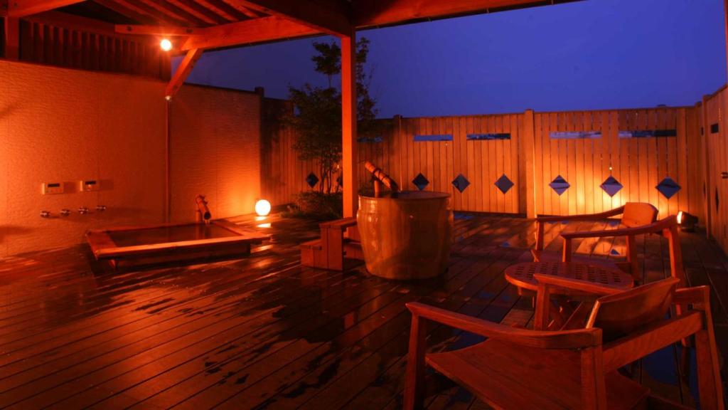 Onsen Meisou Club Fujiya Ryokan Open Air Bath