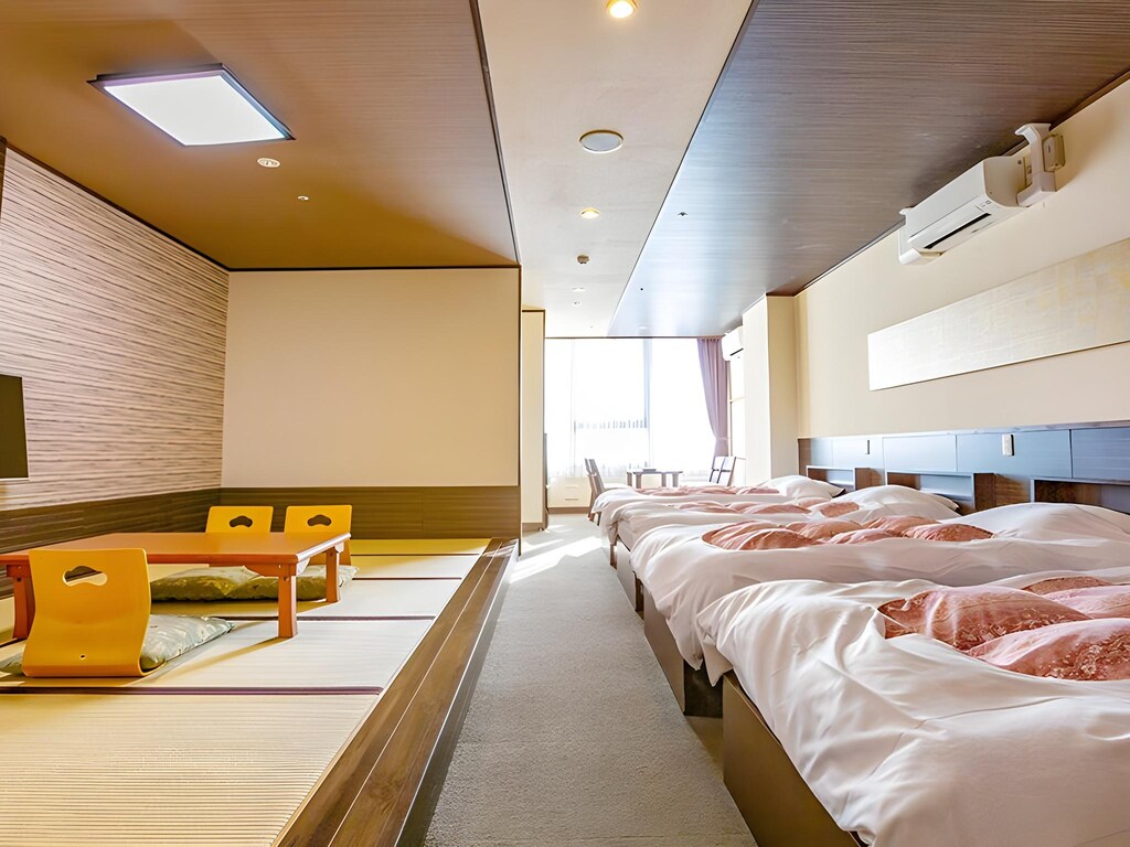 Ooedo Onsen Monogatari Minoh Kanko Hotel Tatami Room Beds