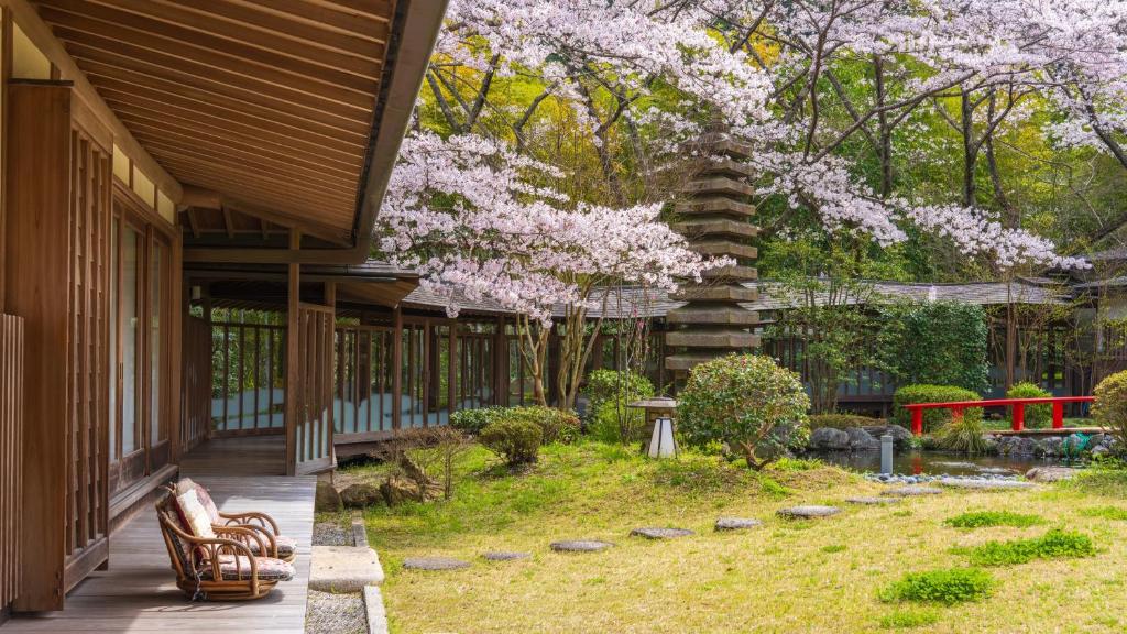 Oukai Villa Izumi Garden Cherry Blossoms