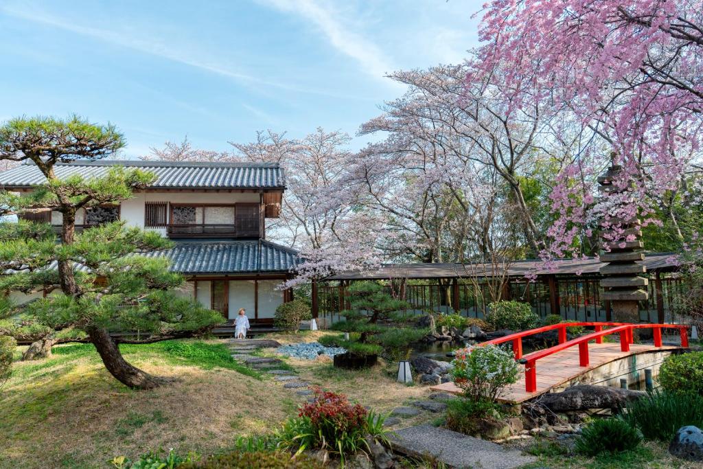 Oukai Villa Izumi Japanese Garden