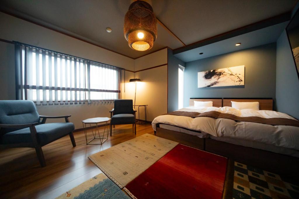 Ryokan Kunisakisou Modern Room Interior