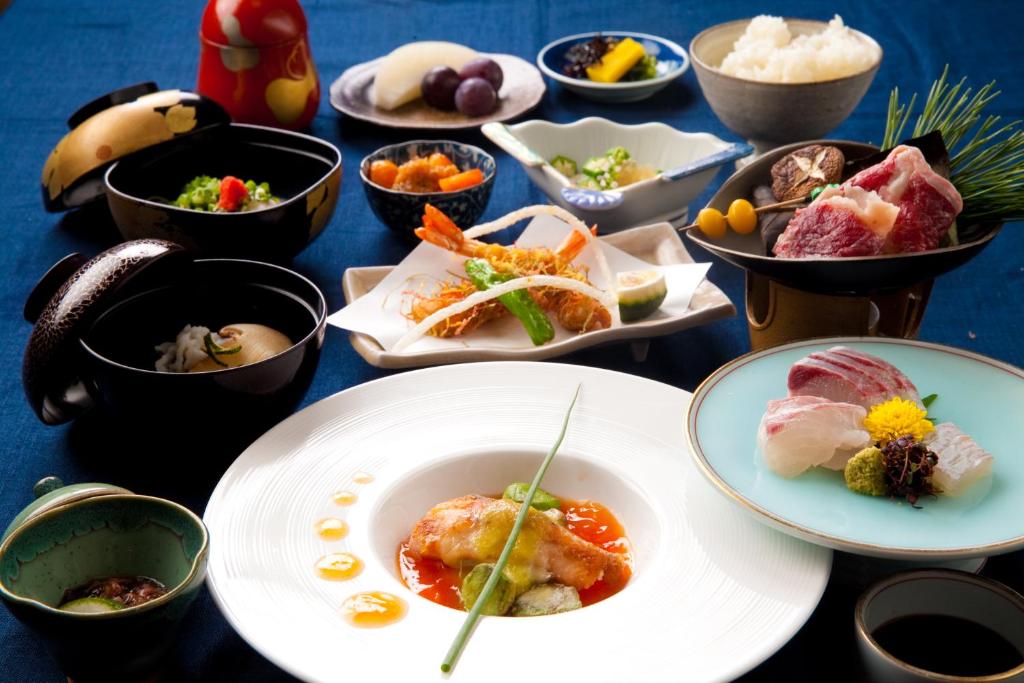 Ryokan Sennari Kaiseki Dining
