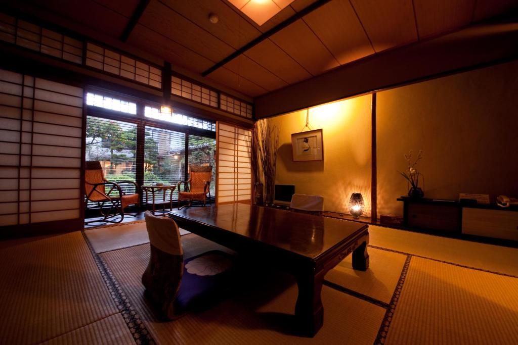 Ryokan Sennari Traditional Japanese Room