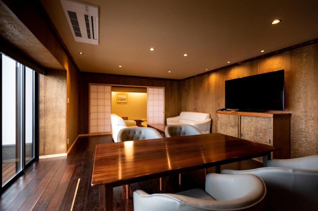 Sanso Kannawaen Modern Room