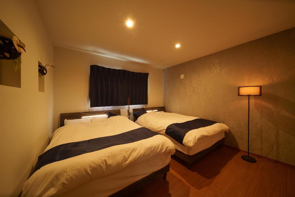 Sanwa Izumi Bedroom Double Beds