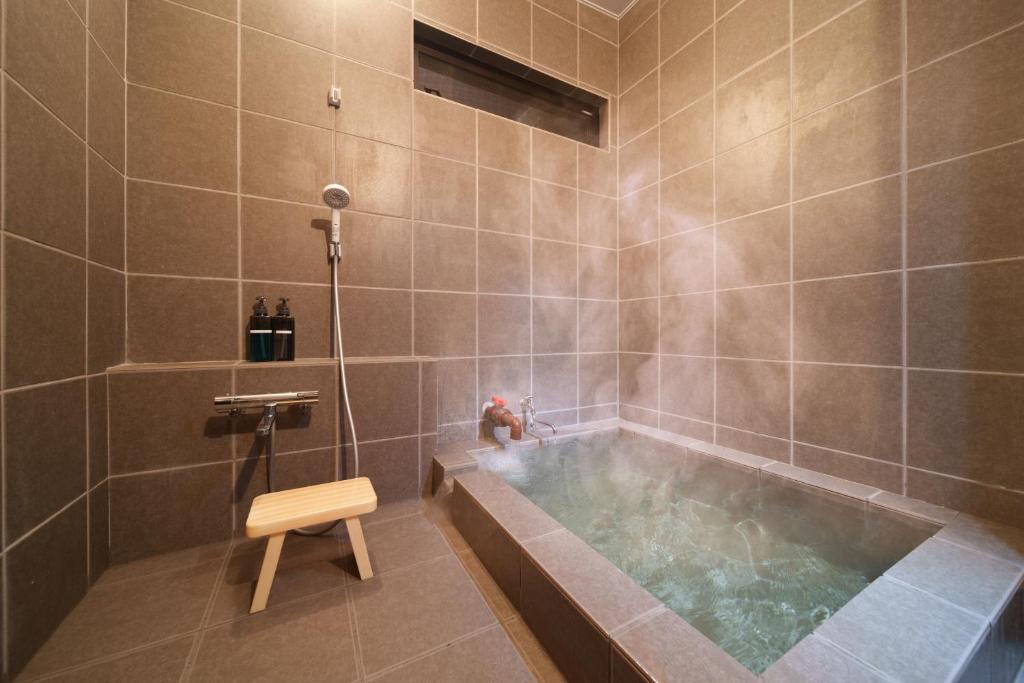 Sanwa Izumi Onsen Bathroom