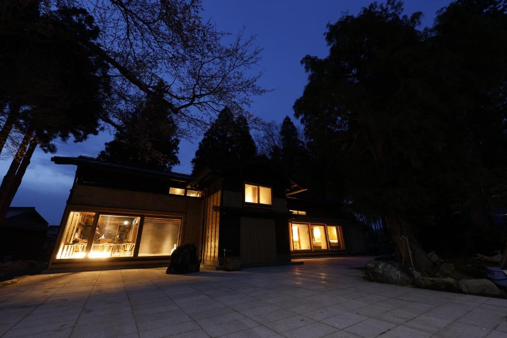 Satoyama Jujo The House Izumi Exterior Night