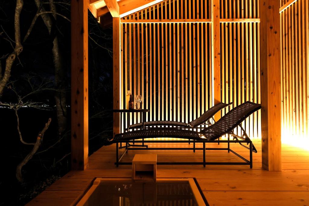 Satoyama Jujo The House Izumi Outdoor Deck Chairs