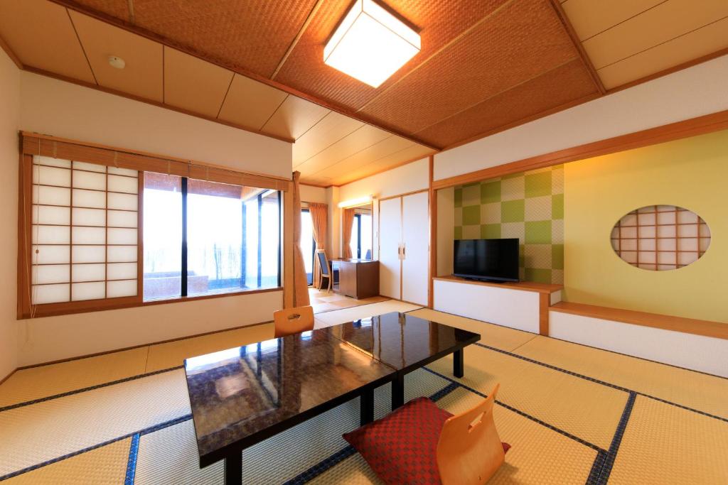 Seaside Hotel Mimatsu Ryokan Tatami Room
