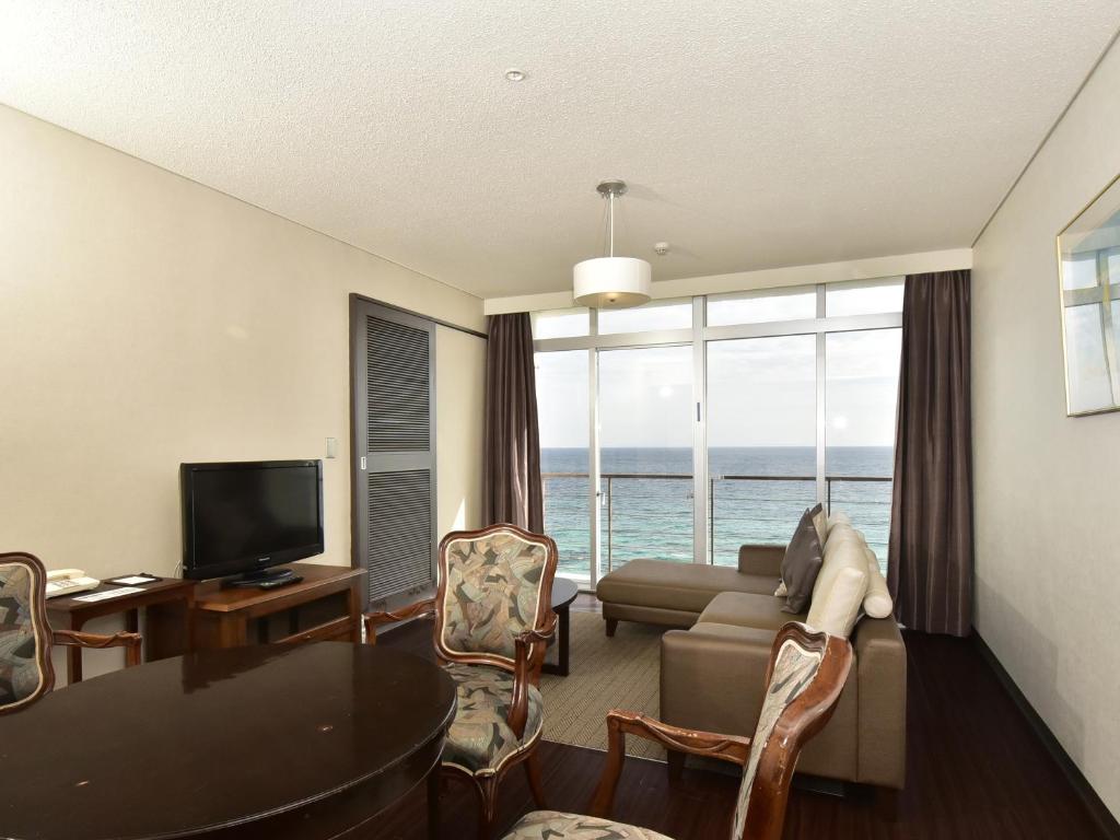 Shimoda Prince Hotel Ocean View Living Room