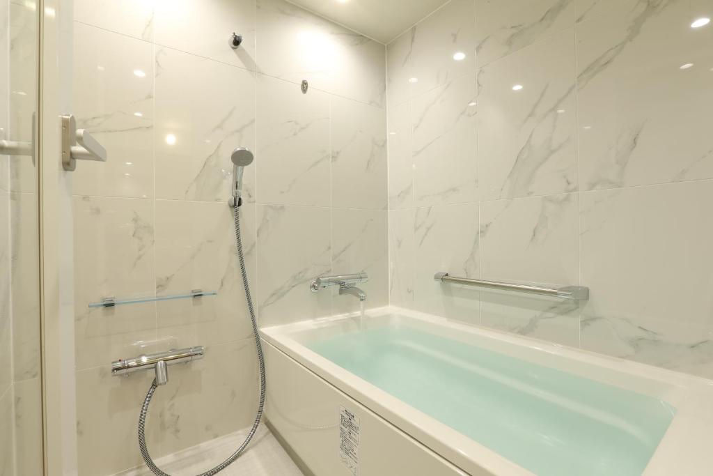 Shirahama Key Terrace Hotel Seamore Bathroom