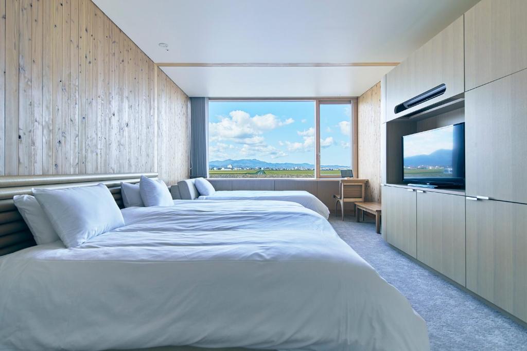 Shonai Hotel Suiden Terrasse Modern Room Large Window