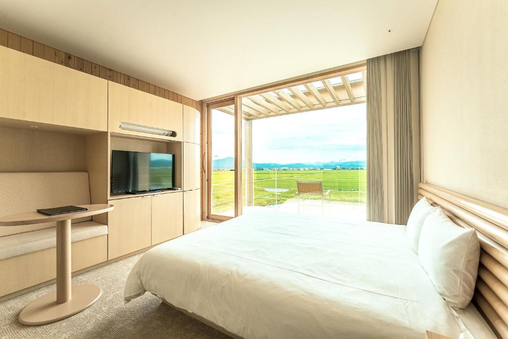 Shonai Hotel Suiden Terrasse Modern Room View