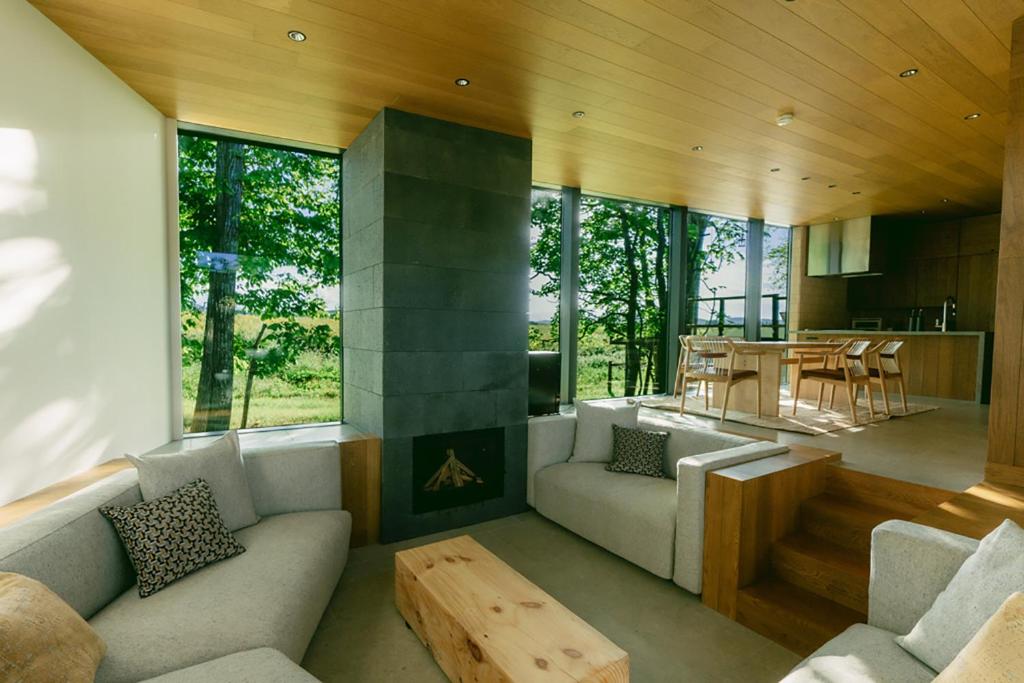 Soneka Modern Living Dining