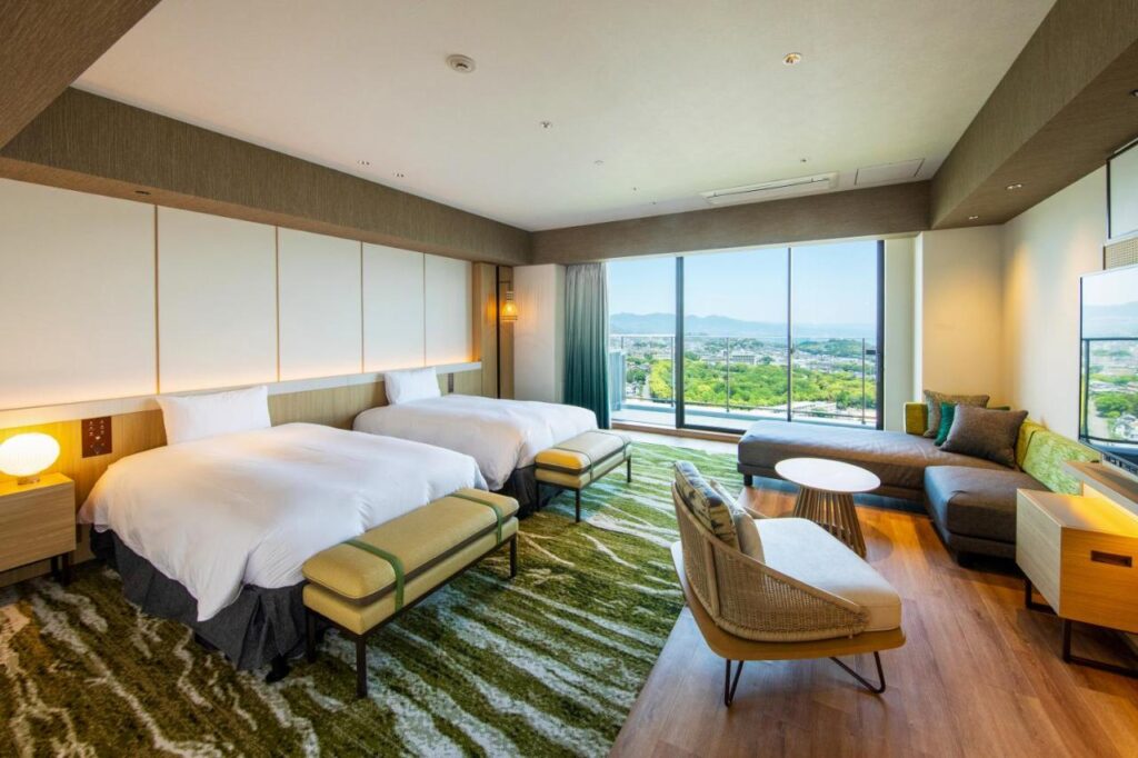 Suginoi Hotel Modern Room With View