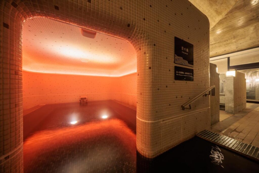 Suginoi Hotel Onsen Interior