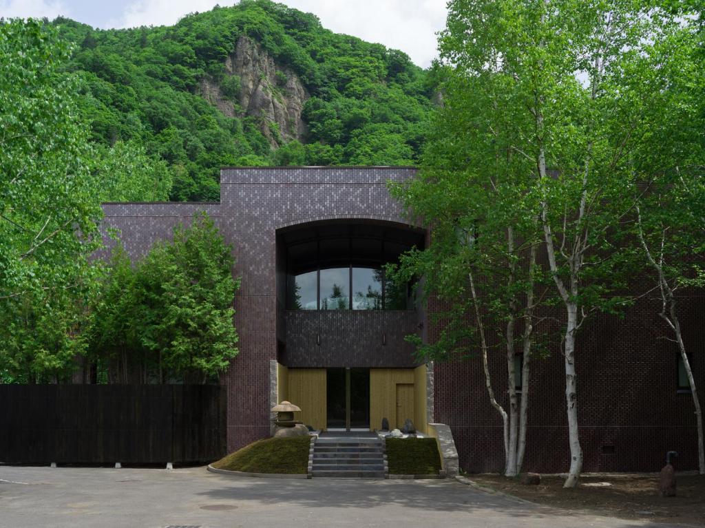 Suigan Exterior Entrance