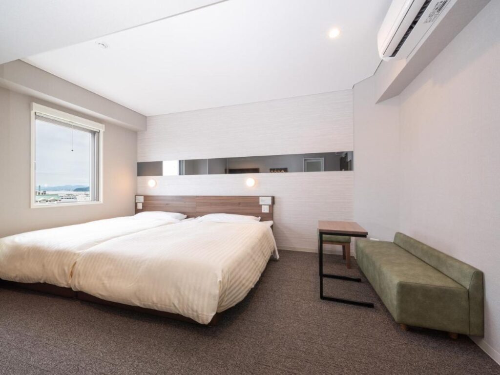 Superhotel Beppu Ekimae Twin Bed Room