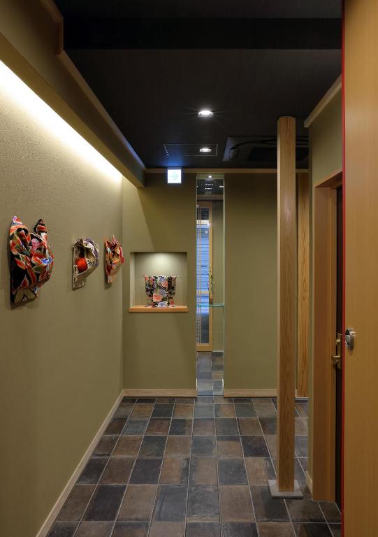 Suzuran Tengachaya Hallway Decor