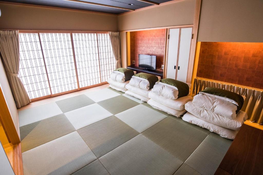Suzuran Tengachaya Tatami Room Futons